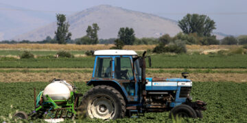 Italiaanse economie getroffen door Amerikaanse tarieven: klokkenluider voor verkleining.