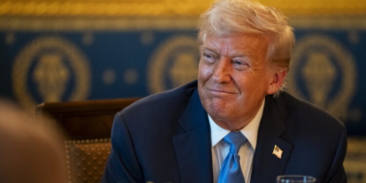 Trump laat deur open voor uitstel taken tot 1 augustus.