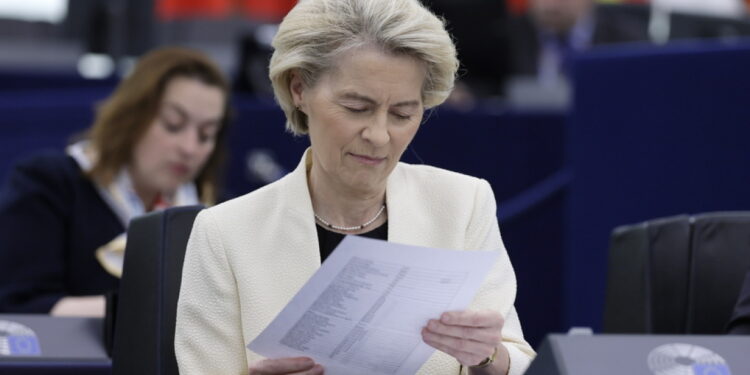 Wantrouwen jegens von der Leyen: recht van Europarlementariërs.