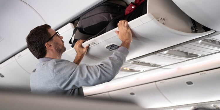 Ryanair vergroot afmetingen handbagage voor passagiers.