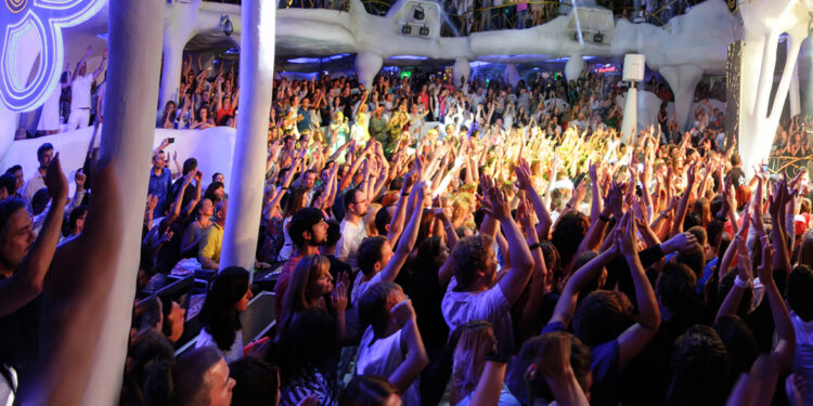 Drugsgebruik onder jongeren leidt tot overbelasting hulpdiensten op Ibiza