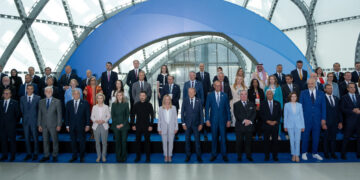 Verhoogde druk op Rusland vanuit Parijs door alliantie van Willing