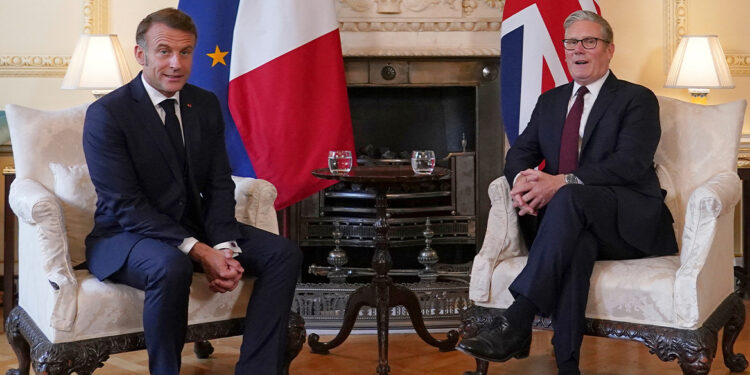 Samenwerking tussen Macron en Groot-Brittannië om migratiestromen te beperken