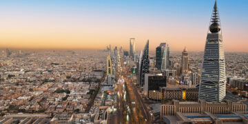 Saoedi-Arabië werft internationaal talent met nieuwe werkvergunningen