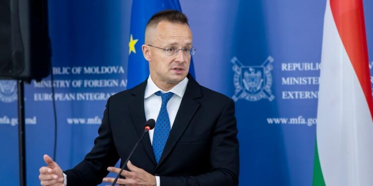 Boedapest bereid voor op vredesbesprekingen in Oekraïne