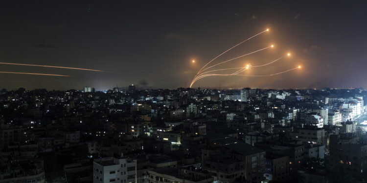 Raketlancering van Jemen op Tel Aviv – Luchtalarm in Israël