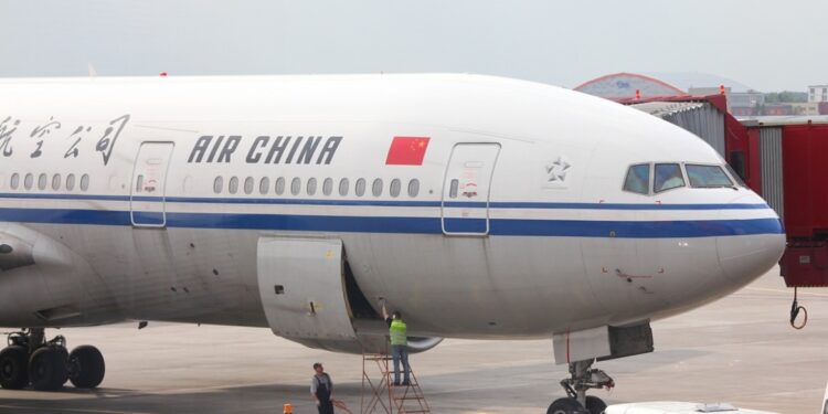 Air China vliegtuigen maken noodlanding in Siberië vanwege motorproblemen