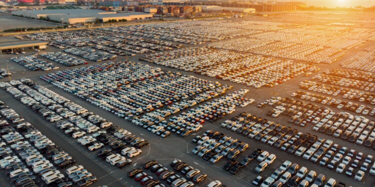 27,5% importtaks op auto’s: waarom blijft het bestaan?