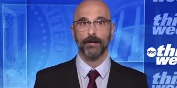 Griekse vaccinatie-expert bezorgd over veranderingen in hepatitis-vaccin bij pasgeborenen