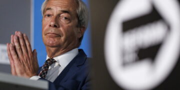 Farage wil massale deportaties van asielzoekers in Groot-Brittannië