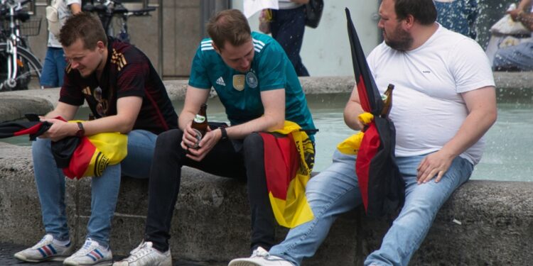 Slechts 1 op 6 Duitsers bereid tot wapens voor landverdediging, toont peiling