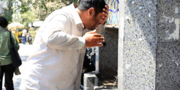 Watercrisis in Teheran leidt tot sluiting van openbare toiletten en mogelijke week “hangslot”