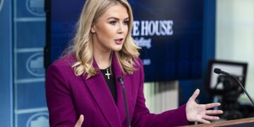 Trump ontevreden maar niet verbaasd over Russische aanval op Kyiv