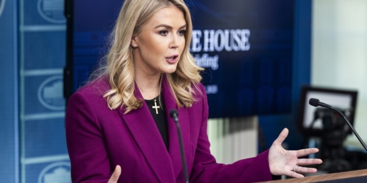 Trump ontevreden maar niet verbaasd over Russische aanval op Kyiv