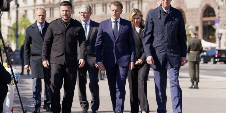 Europeanen vergeten wapenstilstand en steunen vredesinitiatief Trump in Oekraïne