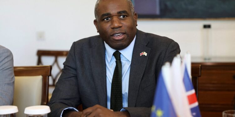 Britse minister geschokt door Israëlische aanvallen op Nasser-ziekenhuis