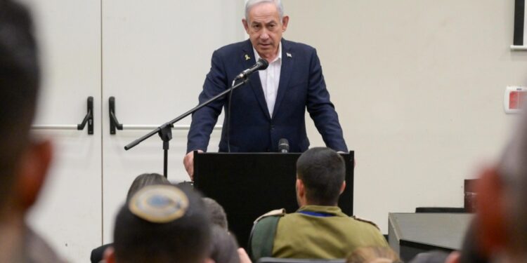 Netanyahu wil Gaza begrijpen, legerleider verzet zich