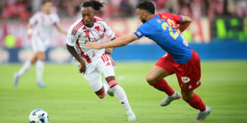 Live: Βόλος – Ολυμπιακός 0-0 in Panthessaliko stadion