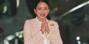 Premier Thailand afgezet na lek telefoongesprek