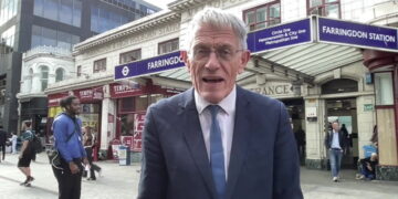 Waarschuwing voor Tube-staking voor Coldplay-fans bij Wembley concert.