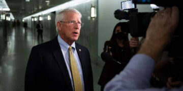 Voorzitter van de US Senaat Strong Comité bezoekt Taiwan