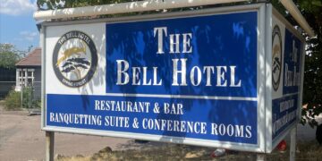 Rechtszaak tegen huisvesting asielzoekers in The Bell Hotel Epping bereikt hoogste gerechtshof
