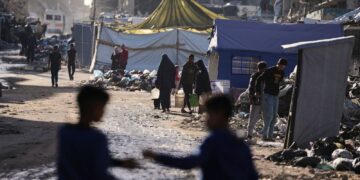 Oproep aan VK-regering: Vertraagde visumcontroles voor Gaza-studenten en parlementsleden