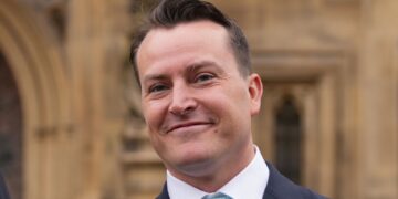 Onderzoek ingesteld naar MP na ‘racistische opmerking’ tegen Sky News journalist