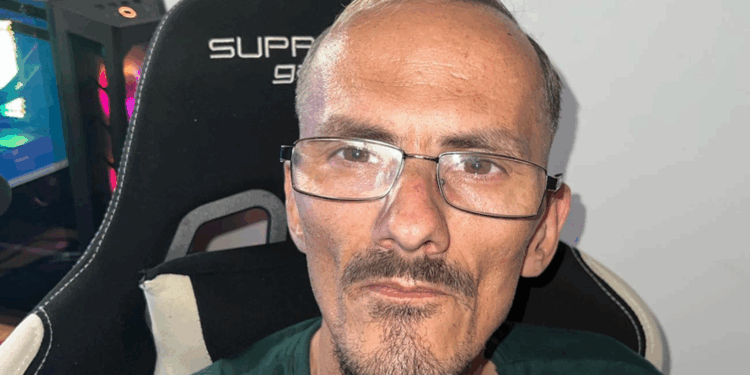 Onderzoek gestart naar ‘schokkende’ dood van Franse online streamer