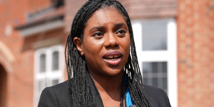 Kemi Badenoch identificeert zich niet langer als Nigeriaans