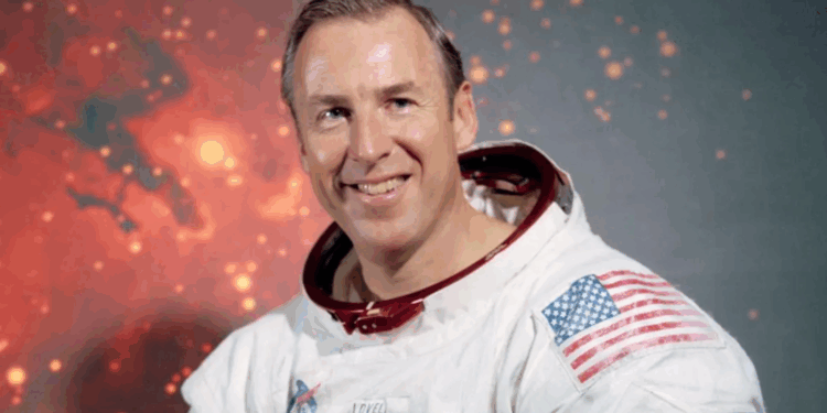 Astronaut Jim Lovell, de held van Apollo 13, overleden