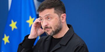 Chaotische 24 uur voor cruciale ontmoeting Trump en Zelenskyy in Witte Huis