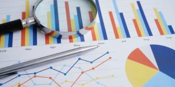 Power schiet de boodschapper neer: statistieken en ontslag in het spel