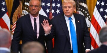 Trump stopt financiering mRNA-vaccin: Kennedy kondigt beëindiging van investeringen aan.