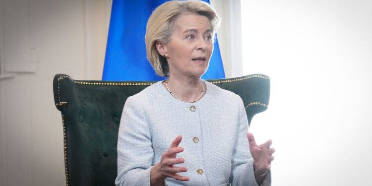 Von der Laden veroordeelt Russische aanval op Kyiv