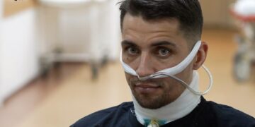 Soldaat overleeft na vijf dagen met gesneden nek in Oekraïne