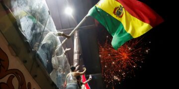 De financiële crisis in Bolivia: Strijd om Lithium.