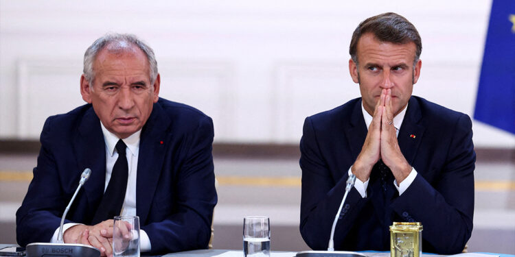 Macron’s val zorgt voor chaos in Frankrijk en IMF in achtergrond