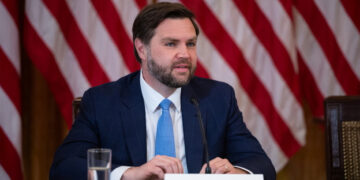 Ontmoeting van bestelwagens en ambtenaren in Londen