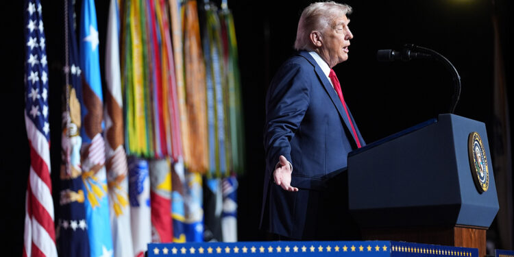 Trump belooft meer dan $1 biljoen voor Amerikaans leger