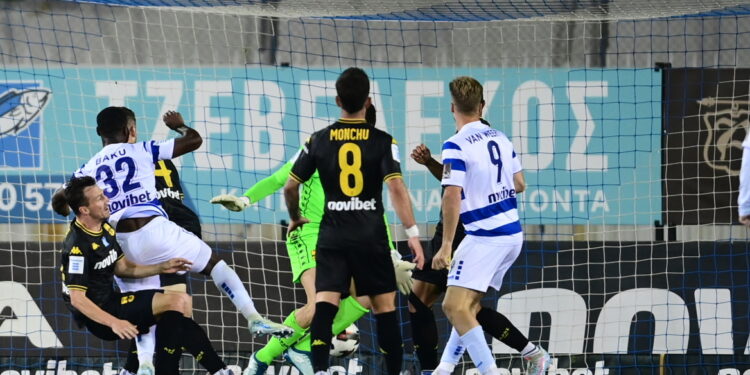 Spannende strijd tussen Ατρόμητος en Άρης in Περιστέρι: Live updates