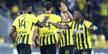 ΑΕΚ leidt met Pieros en Kaloskami tegen Panaitolikos – Live wedstrijd, bekijk de doelpunten