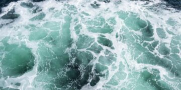 Zoetwatermeer onder de Atlantische Oceaan