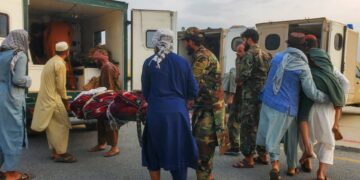 Afghanistan getroffen door verwoestende aardbeving: honderden doden en gewonden