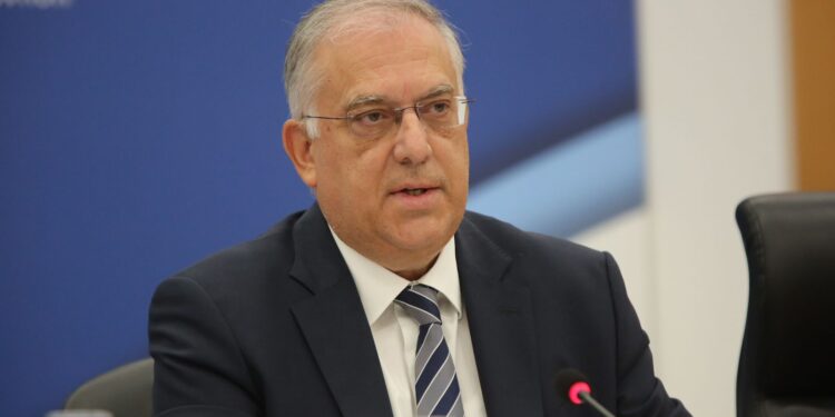 Ontmoeting supermarktvertegenwoordigers voor prijsonderhandelingen op woensdag