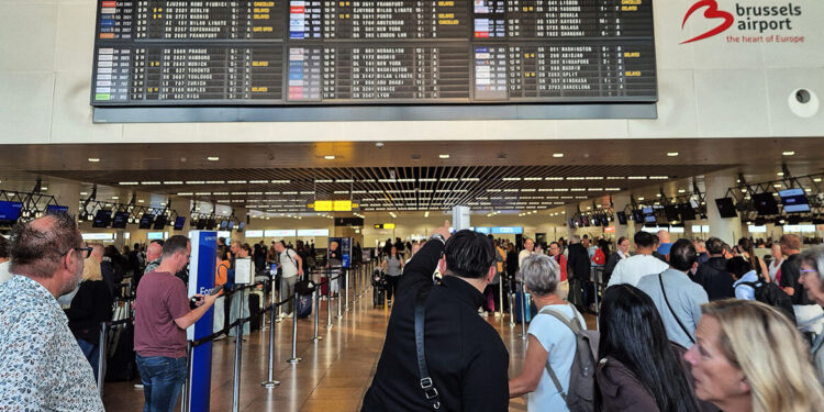 Chaotische gevolgen van cyberaanvallen op Europese luchthavens