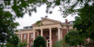 Hooggerechtshof geeft Trump groen licht voor bevriezen van $4 miljard aan buitenlandse hulp