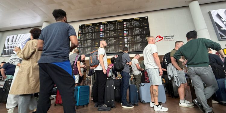 Verdachte gearresteerd voor cyberaanvallen op Europese luchthavens