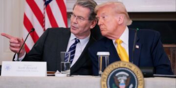 Minister van Financiën ontmoet kandidaten voor centrale bankpresident