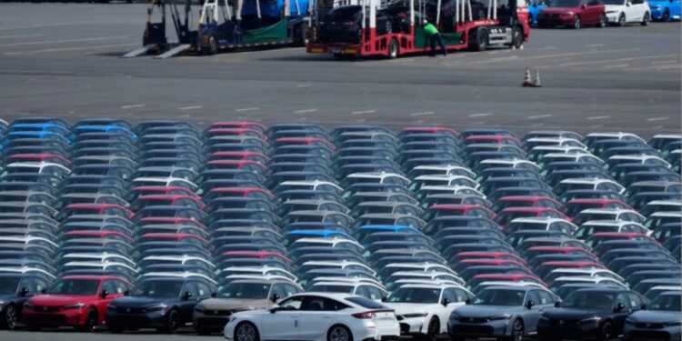 Trump verlaagt douanerechten op Japanse auto’s met 10%